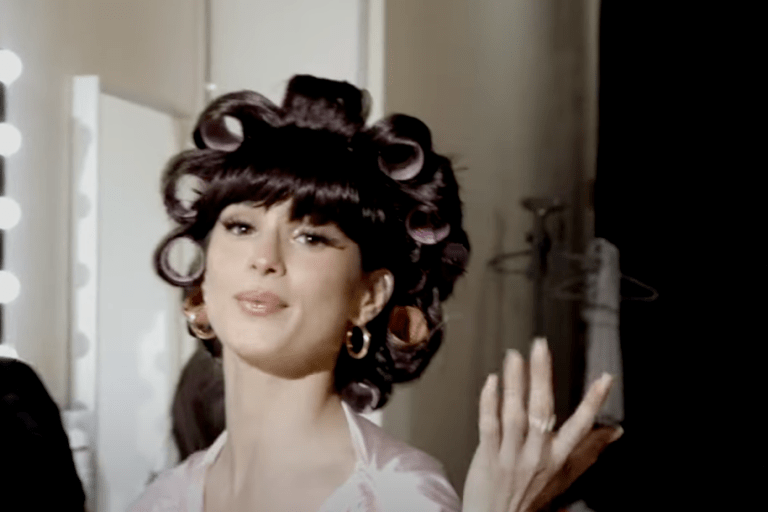 Adriana Padilla Releases New Video for “SMALL THINGZ”