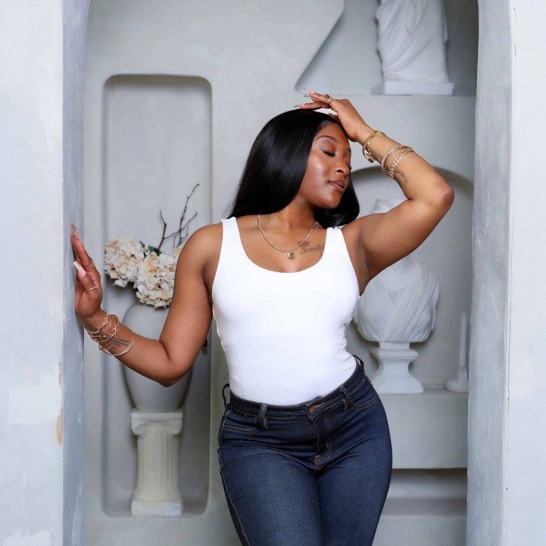 R&B Songstress Souloni Drops Soulful New Single “With You”