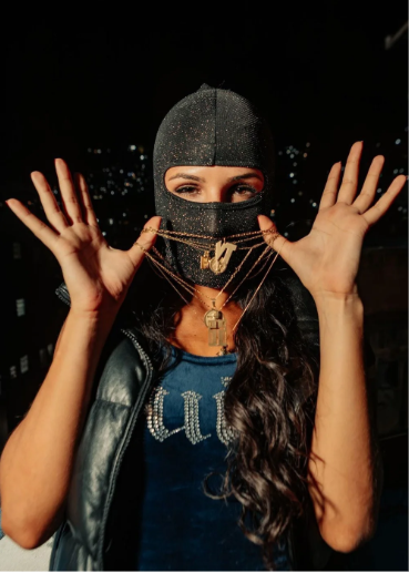 Yya Makes a Bold First Impression with Genre-Blending Debut “Slide”