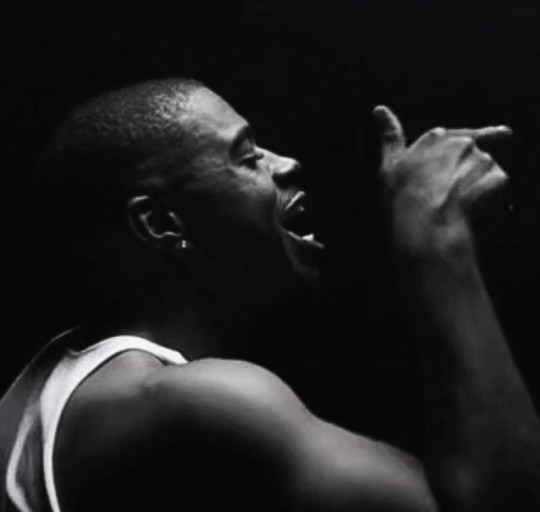 Ian Kelly Taps into His Confident Bag on New Single + Visual “OKAY”