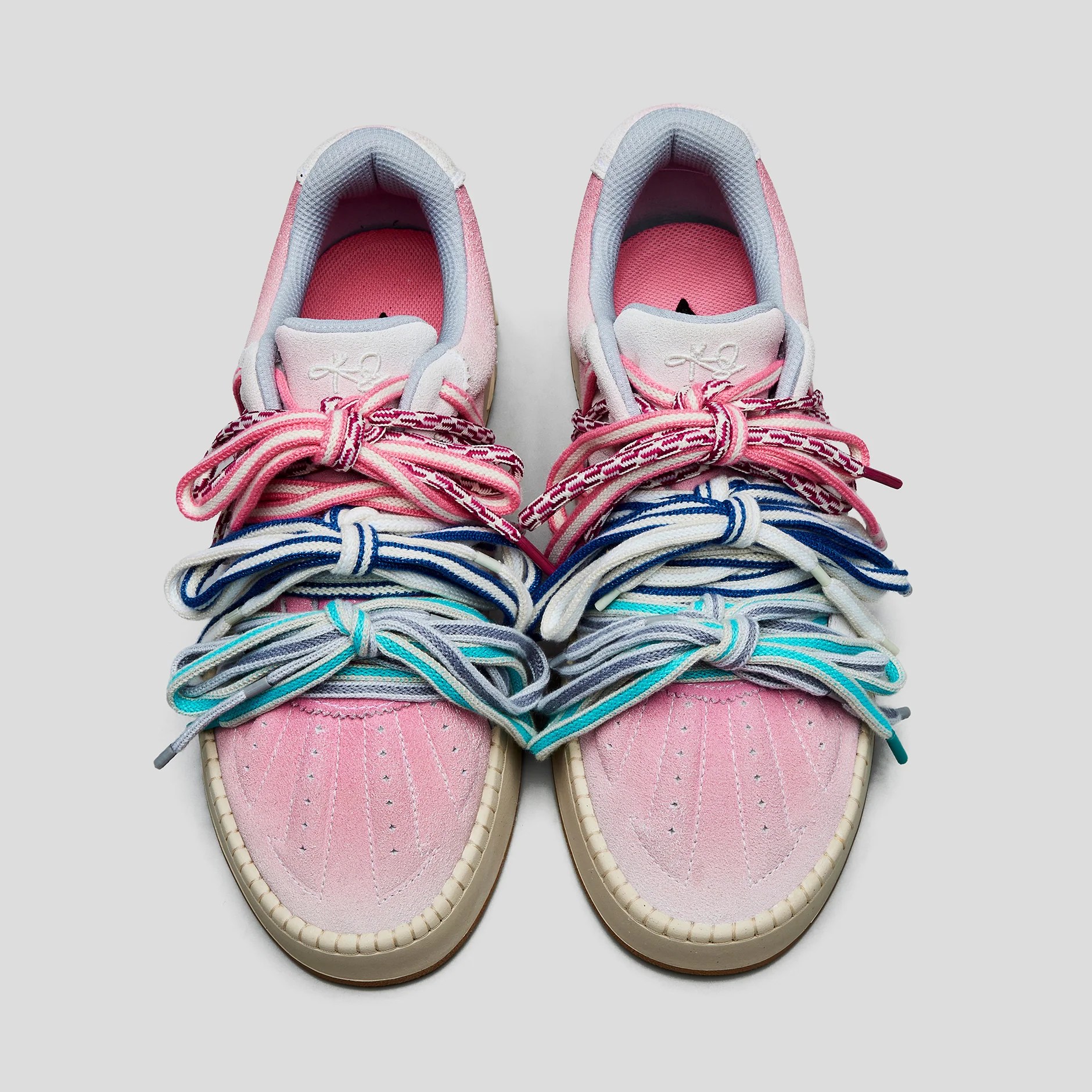 ANTA Hela Style Roots Ombre Pink Media 4 1880x